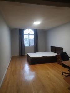 master bedroom for rent(male only)