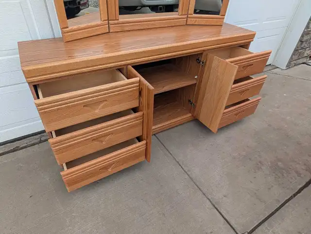 Dresser with Mirror - Can Deliver - Photo 4