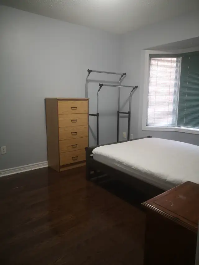 room with private washroom for rent(male only) - Photo 2