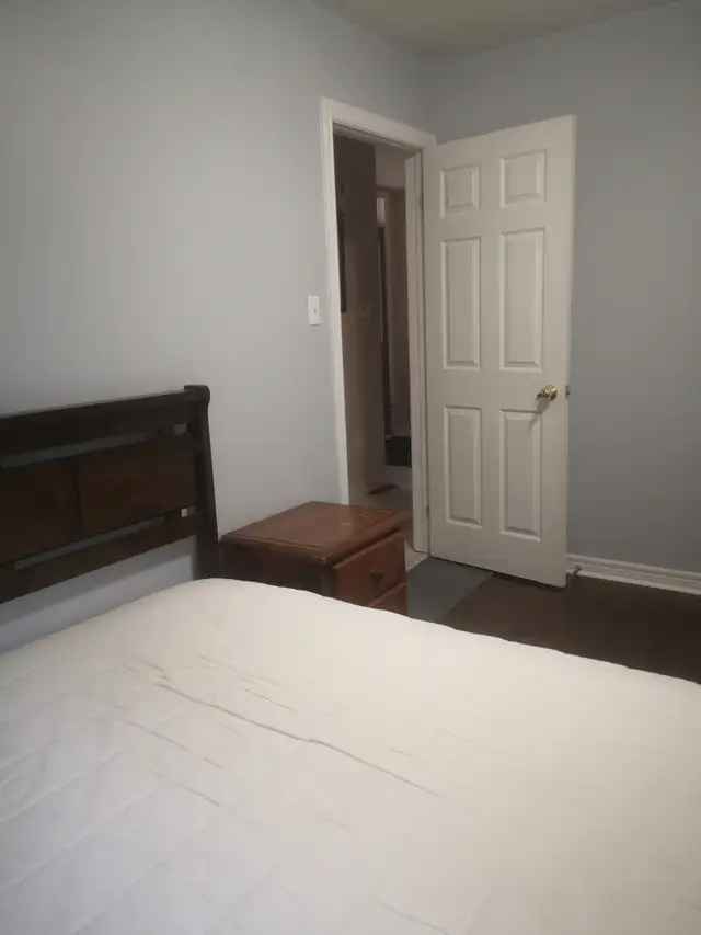 room with private washroom for rent(male only) - Photo 3