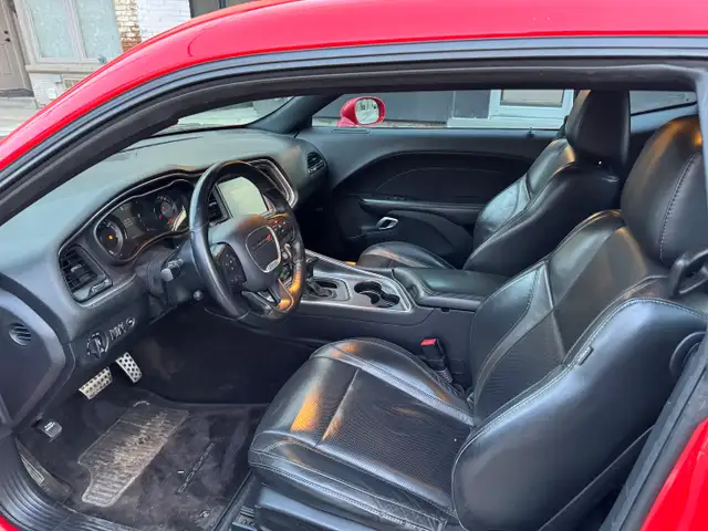 2016 DODGE CHALLENGER SXT PLUS ! NO ACCIDENTS ! CERTIFIED ! - Photo 10