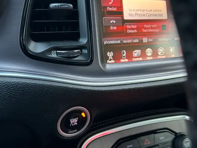 2016 DODGE CHALLENGER SXT PLUS ! NO ACCIDENTS ! CERTIFIED ! - Photo 13