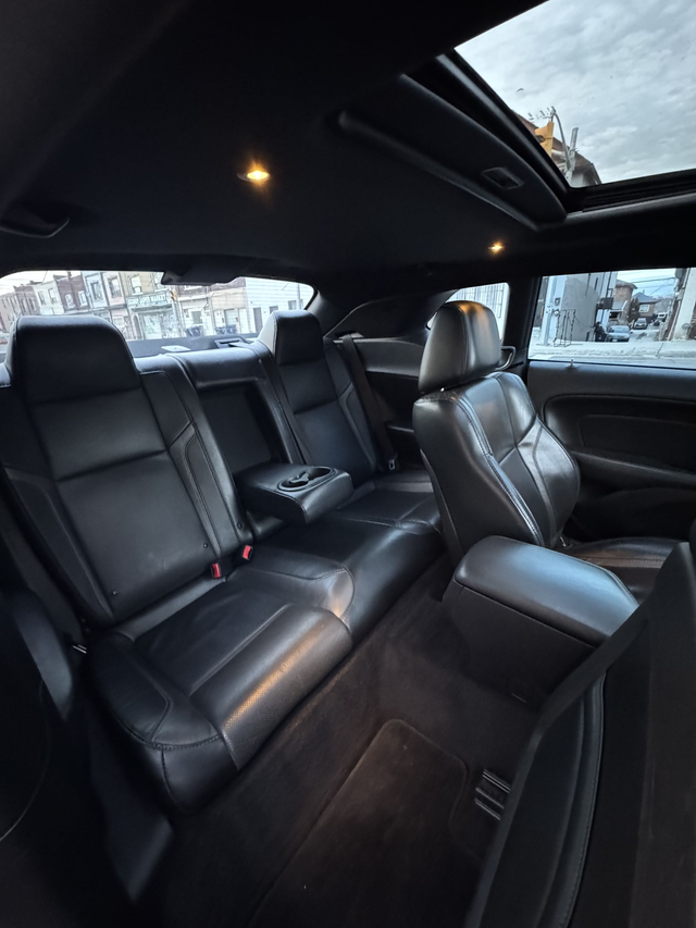 2016 DODGE CHALLENGER SXT PLUS ! NO ACCIDENTS ! CERTIFIED ! - Photo 24