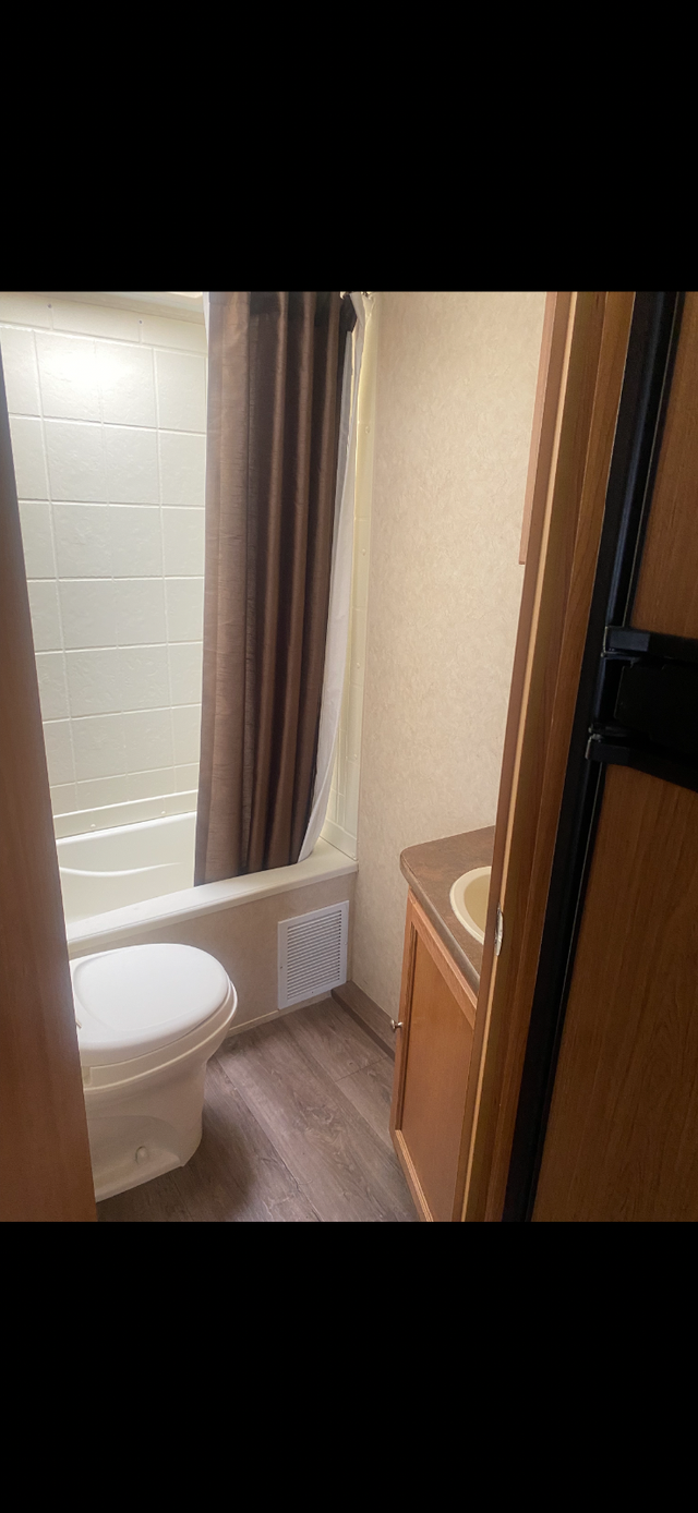 TRAILER! Great condition - Photo 7