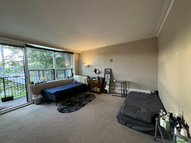 Spacious studio/room with balcony, all inclusive Wilson-Bathurst - Photo 4