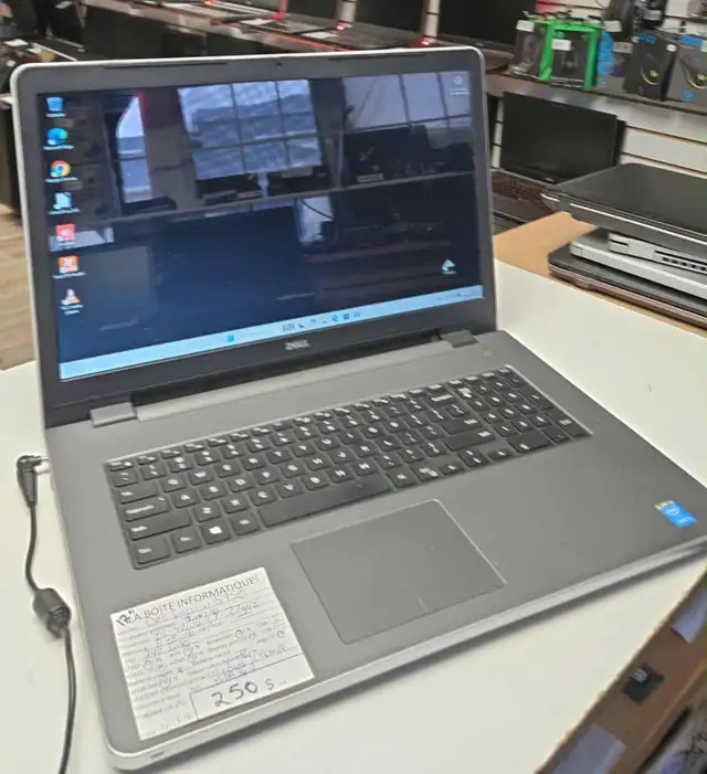Laptop Dell Inspiron 5758 17,3 po i5-4210U 16Go SSD 240Go DVD