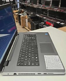 Laptop Dell Inspiron 5758 17,3 po i5-4210U 16Go SSD 240Go DVD - Photo 2