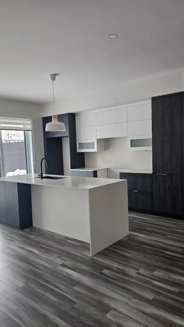 Mirabel- maison a louer - grande cour - Juillet - Photo 2