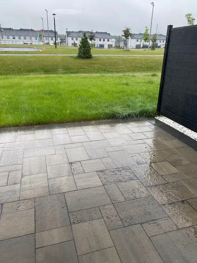 Mirabel- maison a louer - grande cour - Juillet - Photo 3