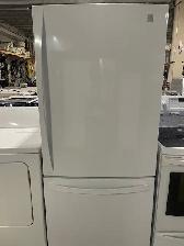 Réfrigérateur blanc congélateur en bas Kenmore Elite
