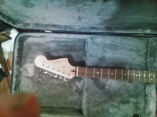 Squire Jazzmaster new with case - Photo 2