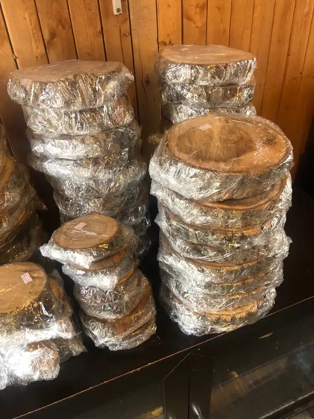 Plusieurs tranches de bois allant de 4$ à 25$ la tran - Photo 2