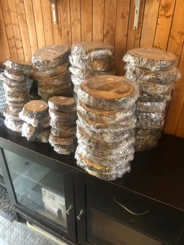 Plusieurs tranches de bois allant de 4$ à 25$ la tran - Photo 3