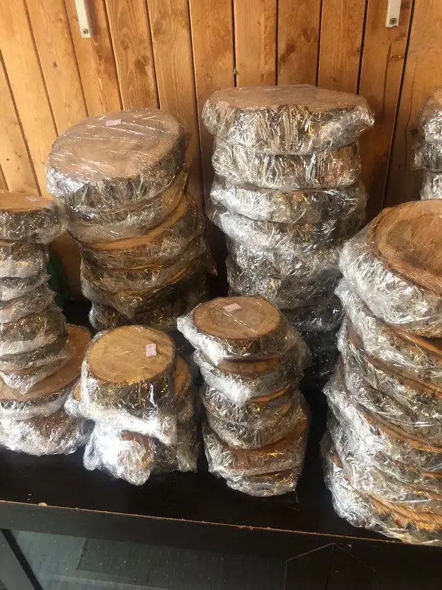 Plusieurs tranches de bois allant de 4$ à 25$ la tran - Photo 7