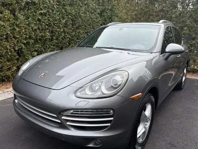Porsche Cayenne 2014, 3,6 L, 6 cylindres, gris météore brillant