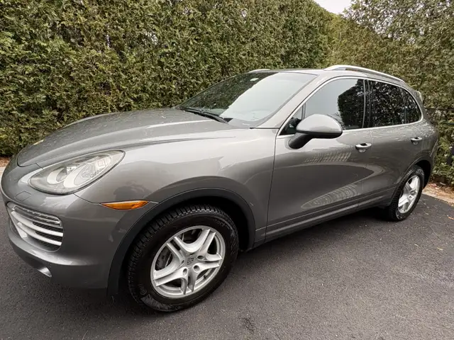 Porsche Cayenne 2014, 3,6 L, 6 cylindres, gris météore brillant - Photo 2