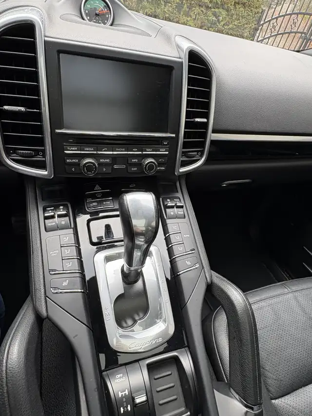 Porsche Cayenne 2014, 3,6 L, 6 cylindres, gris météore brillant - Photo 7