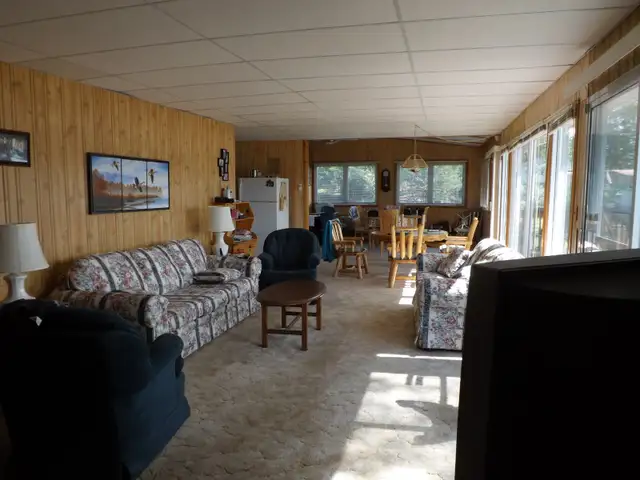 Large waterfront property West Arm of Lake Nippising - Photo 5