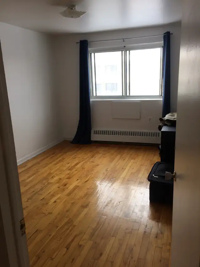 BEAU 4 ½ /Juillet/COTE-DES-NEIGES/PRÈS POLY, UDEM, 1ER JUILLET - Photo 3