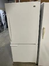 Réfrigérateur blanc 30'' congélateur en bas Maytag