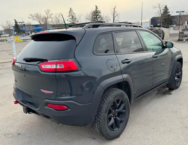 Jeep Cherokee Trailhawk - Photo 4