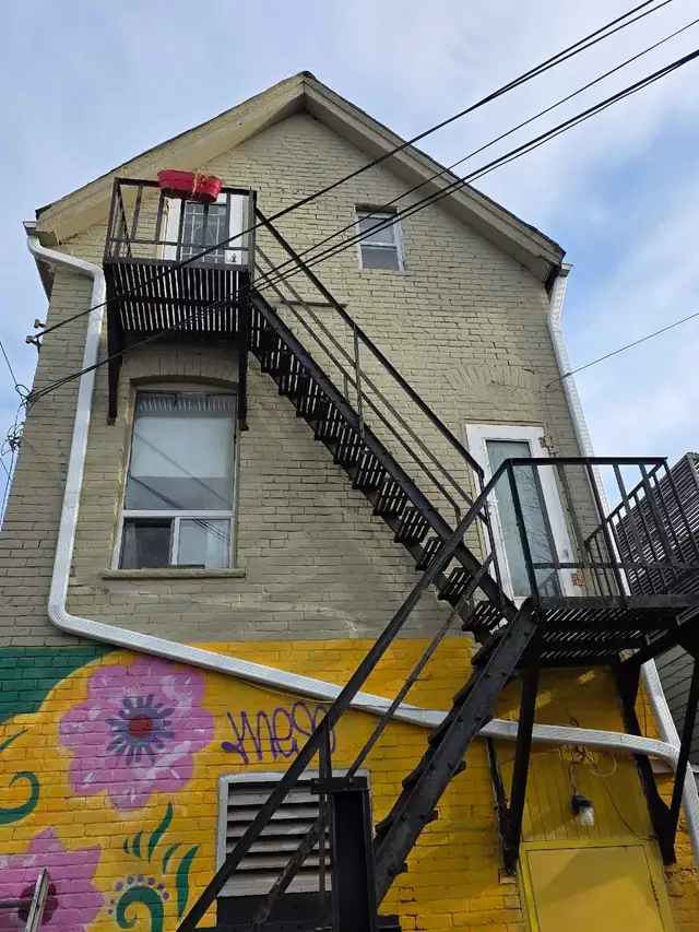 gutters, capping, siding and much more - Photo 5