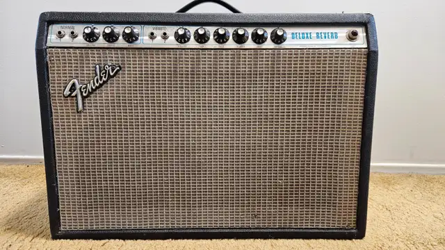 Vontage Fender Deluxe Reverb