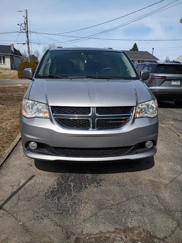 Dodge Caravan 2016 Crew 13,000nég - Photo 5