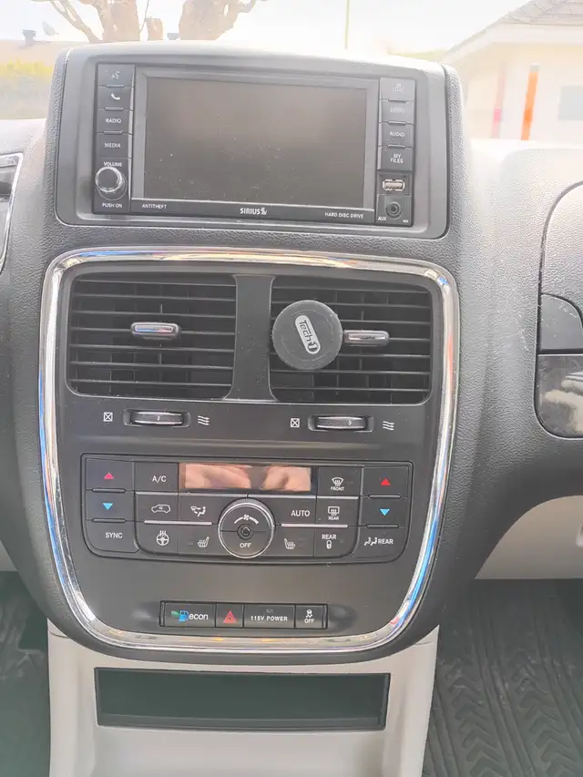 Dodge Caravan 2016 Crew 13,000nég - Photo 8