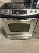 Cuisinière stainless encastrable vitrocéramique convection GE