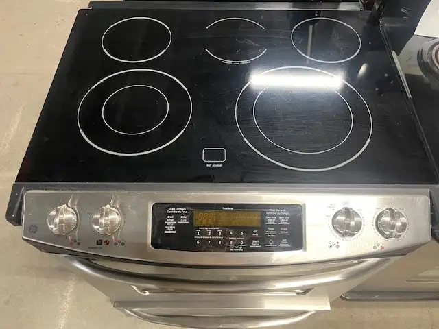 Cuisinière stainless encastrable vitrocéramique convection GE - Photo 2