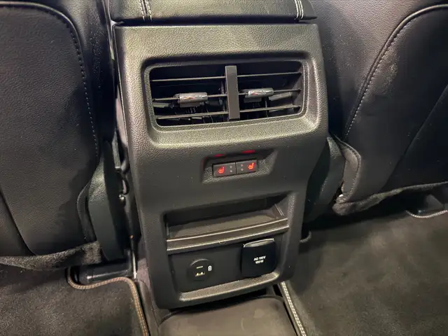 2022 Ford Edge - Photo 15