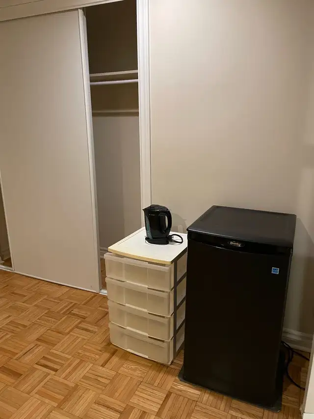 room for rent - Photo 4