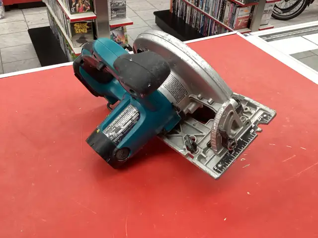 scie ronde Makita 6po 1/2 outil seulement - Photo 2