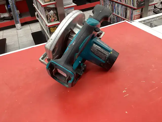 scie ronde Makita 6po 1/2 outil seulement - Photo 3