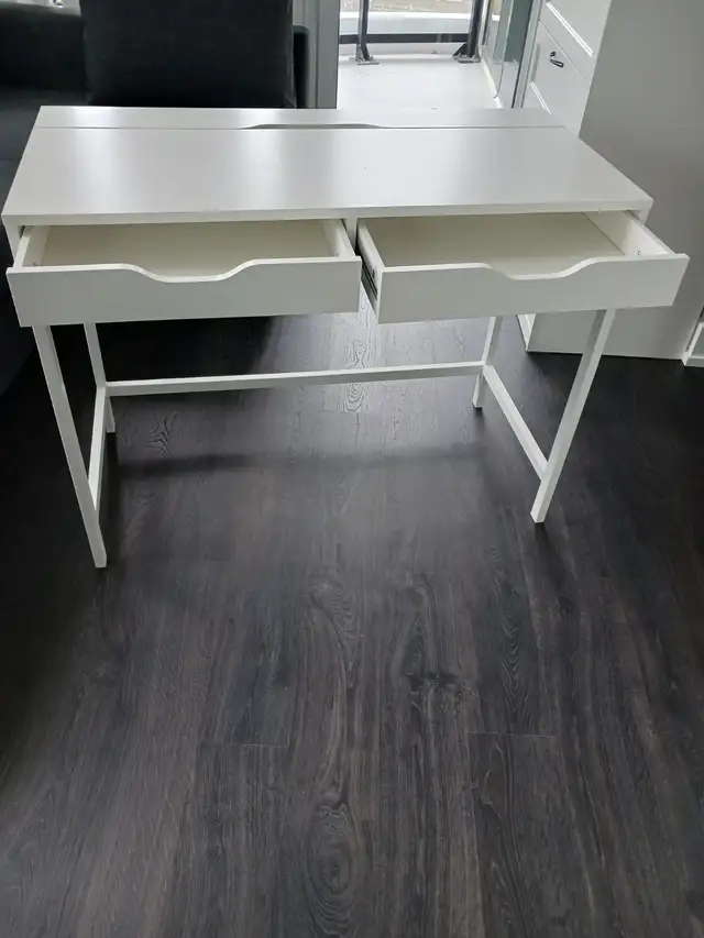 COMPUTER DESK - Photo 3