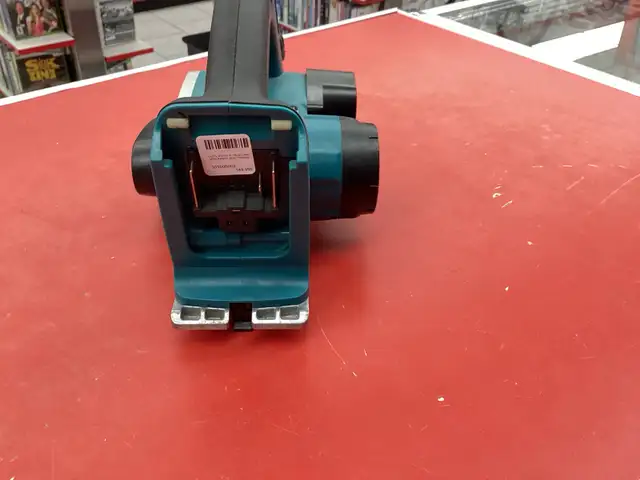 rabot électrique Makita outil seulement - Photo 3