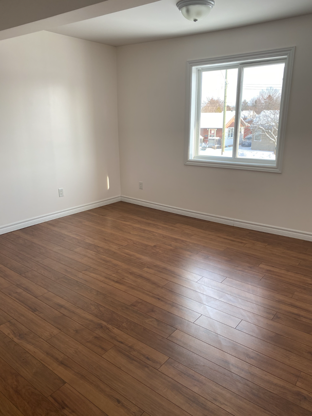 EXECUTIVE 2 BEDROOMS APARTMENT ON SECOND FLOOR - Photo 7