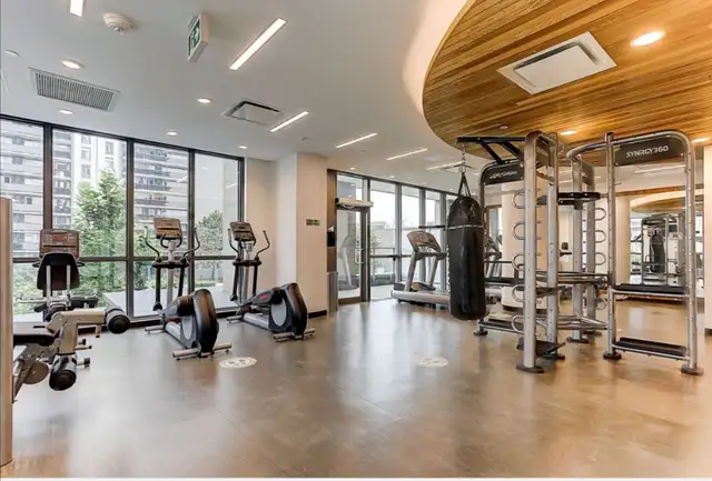 Fairview Mall condo - Photo 8