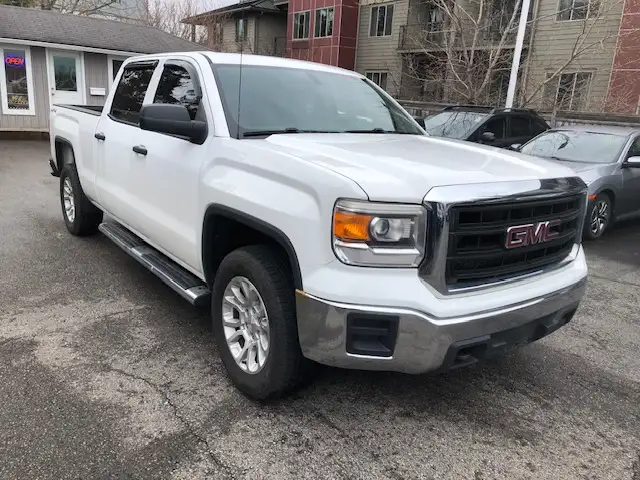 2014 GMC Sierra 1500 5.3 v8 4x4 6.5 box