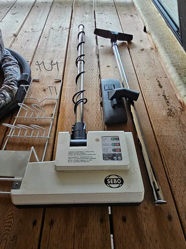 Dynavac builtin vacuum D-100 hardly used like new - Photo 4