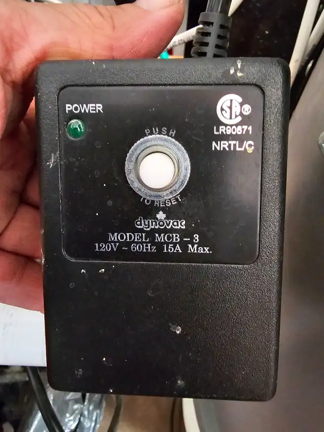 Dynavac builtin vacuum D-100 hardly used like new - Photo 5