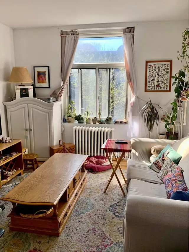 Fully renovated 4 1/2, hot water, heating, Vendome, May 1st - Photo 5