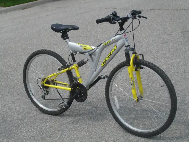 MUST SELL TODAY 26' CCM FALCON 21 SPD WITH FULL DUAL SUSPENSION!