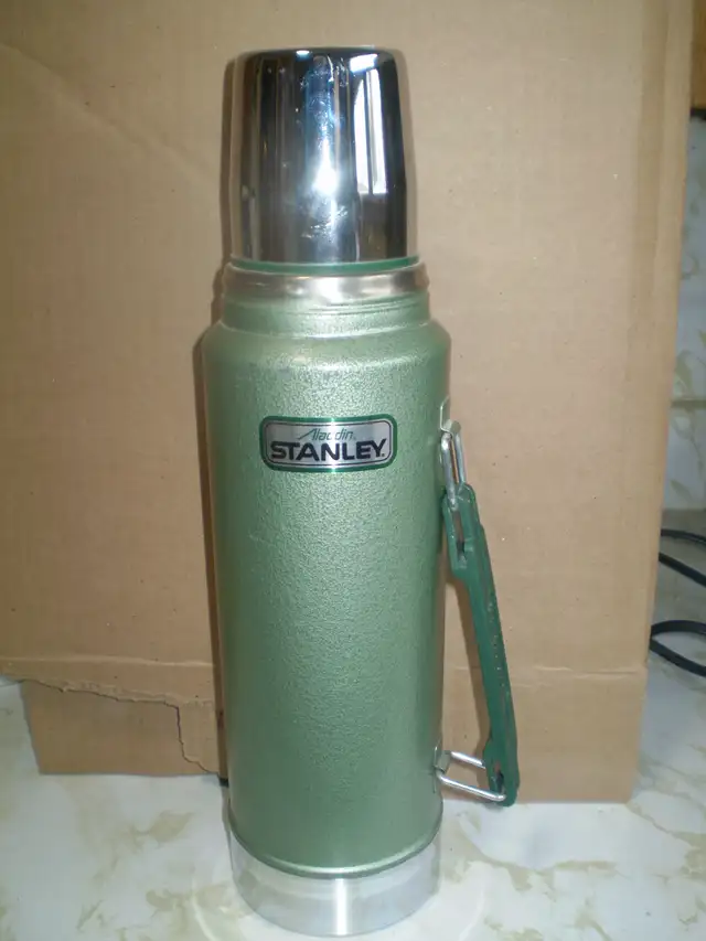 STANLEY ONE QUART THERMOS MADE 1995 LIKE NEW-$30