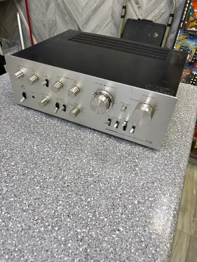 Ploneer SA-8500 Stereo Amplifier Modified/See Description