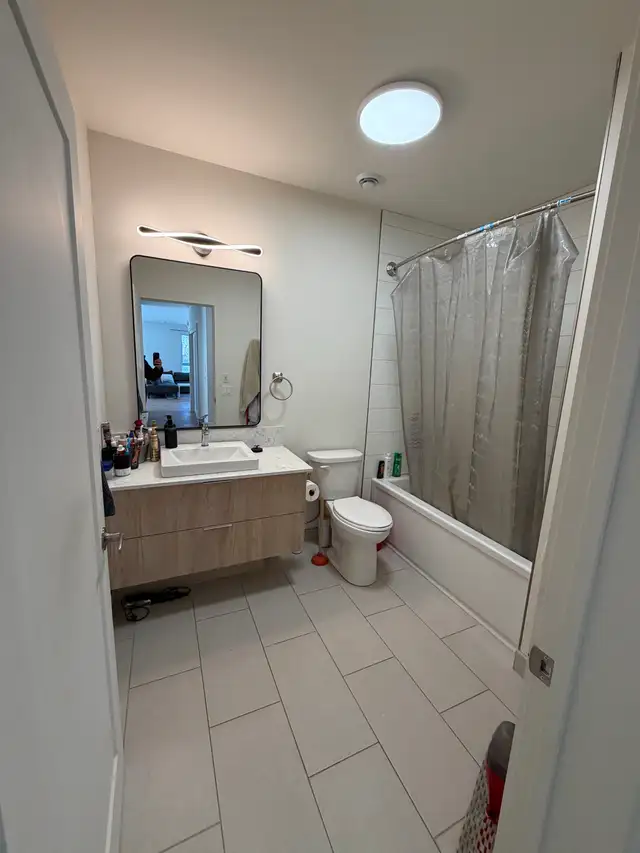 GREAT 2-BEDROOM IN DORVAL - NEW CONSTRUCTION - PETS ALLOWED - Photo 8