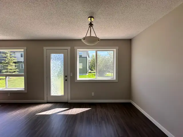 AIRDRIE: Rent to Own 3 Bedroom Townhome in Sagewood - Photo 6