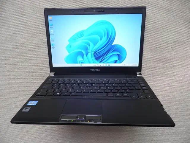 Toshiba Portege R930 i5-3th Gen, Laptop