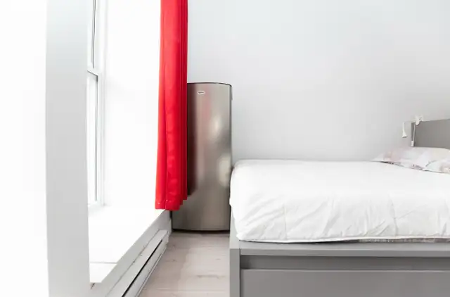 Furnished Stufio Downtown - Photo 8